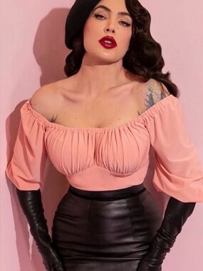 Vixen by Micheline vacation top Blush Pink off the shoulder pin up Size Large